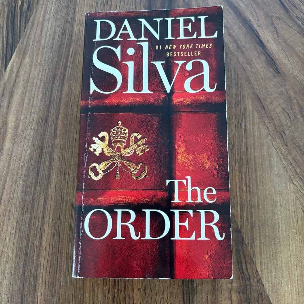 📚2/$12📚 Novel: The Order (Gabriel Allon #20) by Daniel Silva